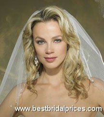 Wedding hairstyles for curly hair with a veil