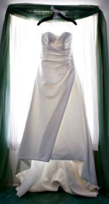 Free Wedding Checklist Bridal Dress Picture